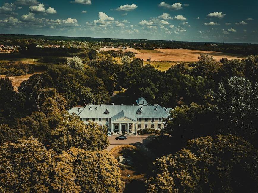 Hotel Rytwiany Palac エクステリア 写真